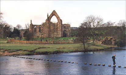 Priory2.jpg (100795 bytes)
