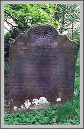 Gravestone.jpg (31581 bytes)