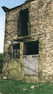 barn3.gif (43898 bytes)